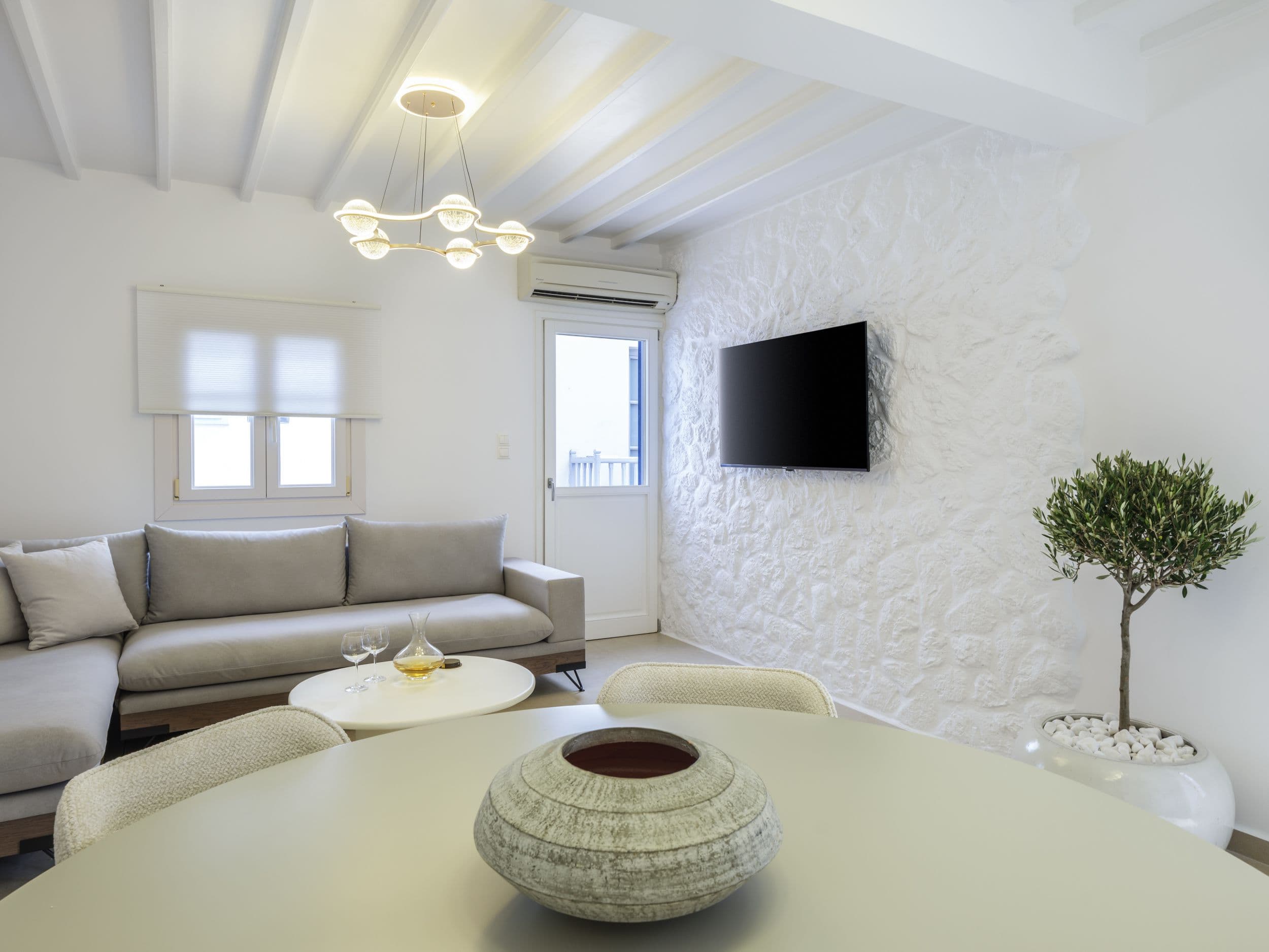 Plateia House — Kitchen