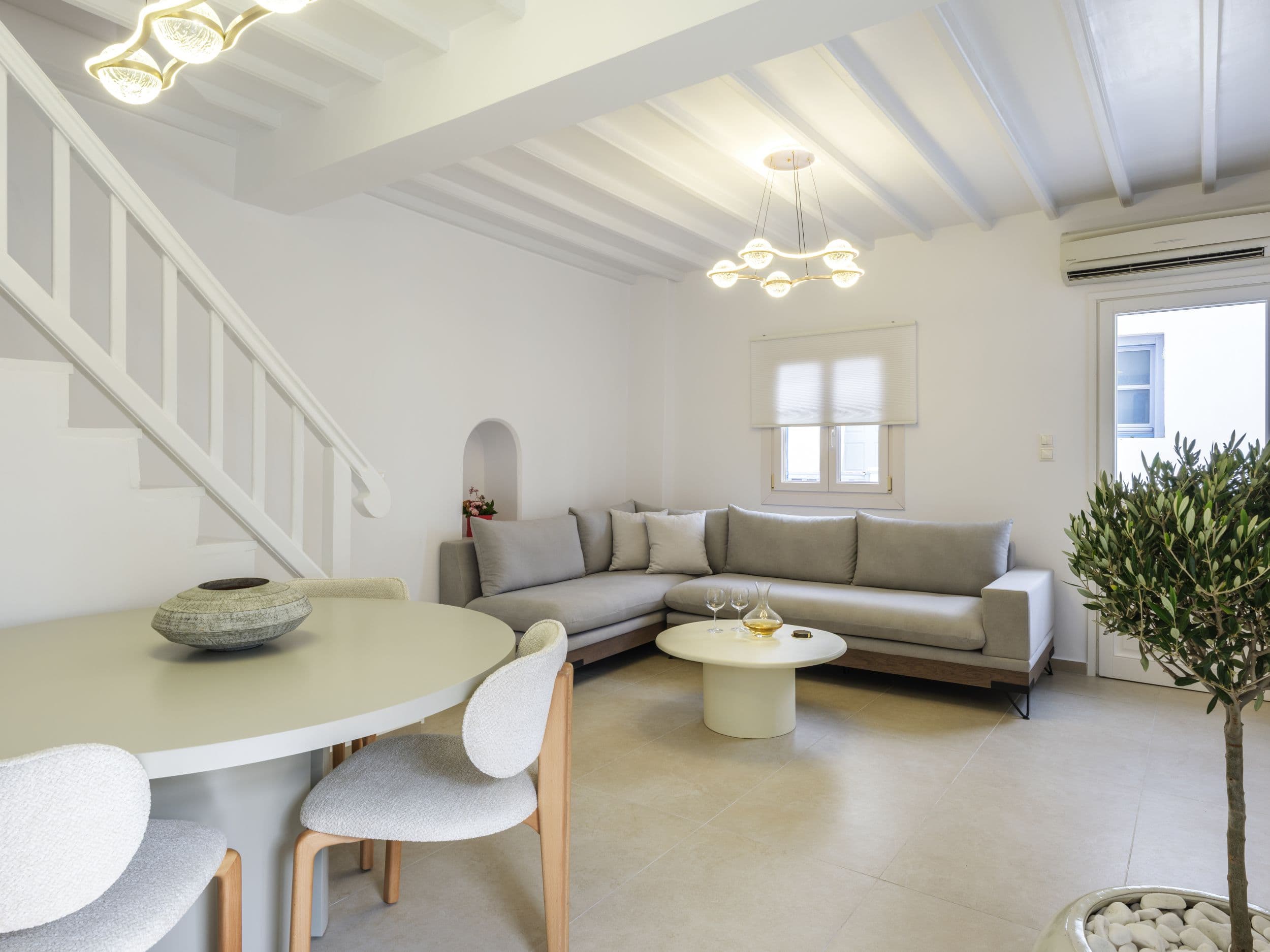 Plateia House — Living Area